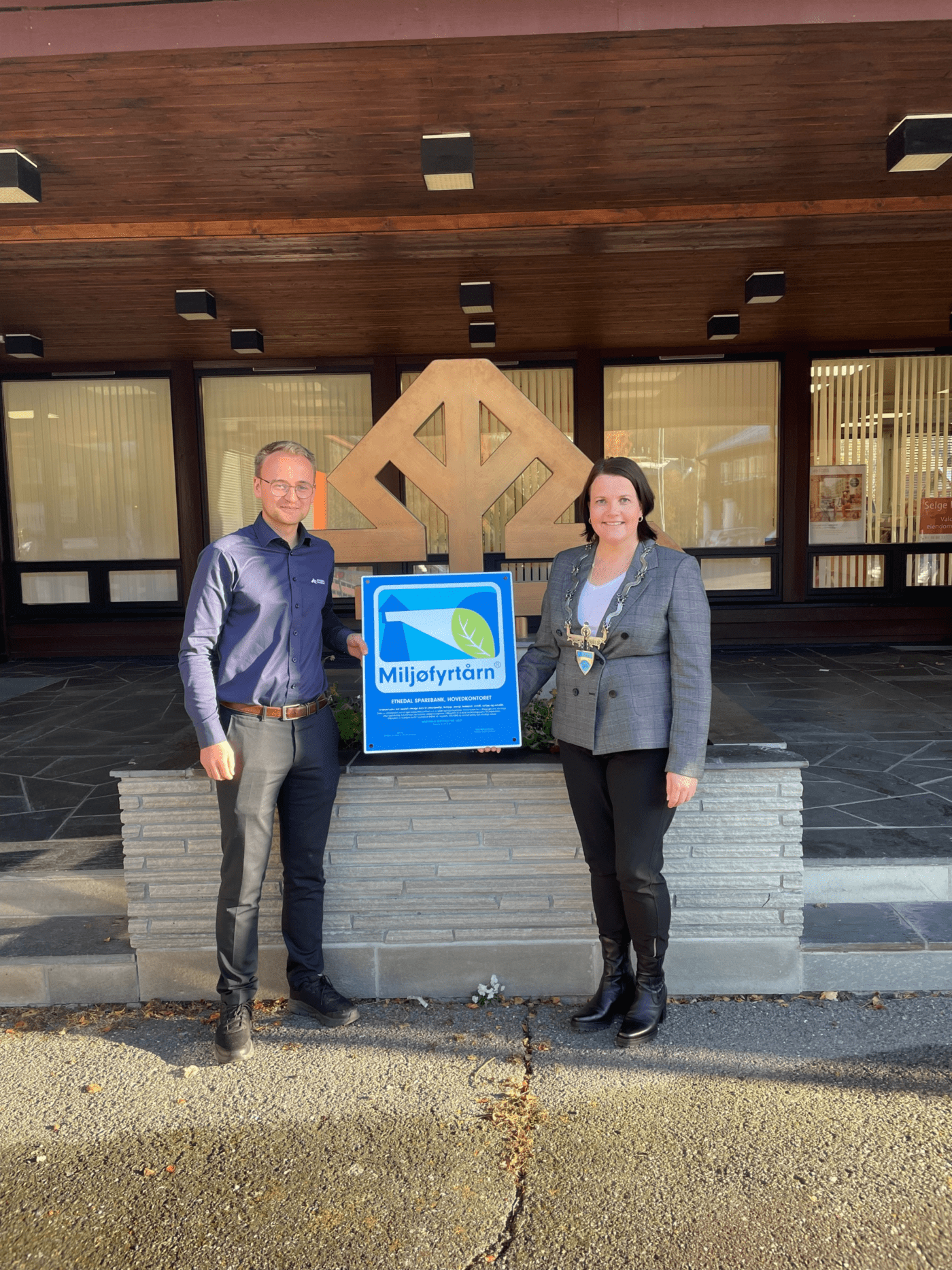 Overrekkelse av Miljøfyrtårndiplom